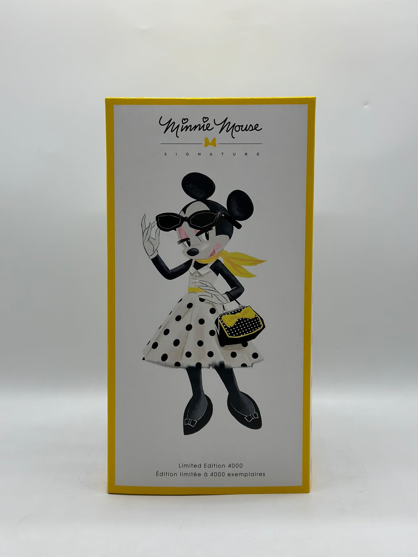 Minnie Mouse Signature Limited Edition Doll Set