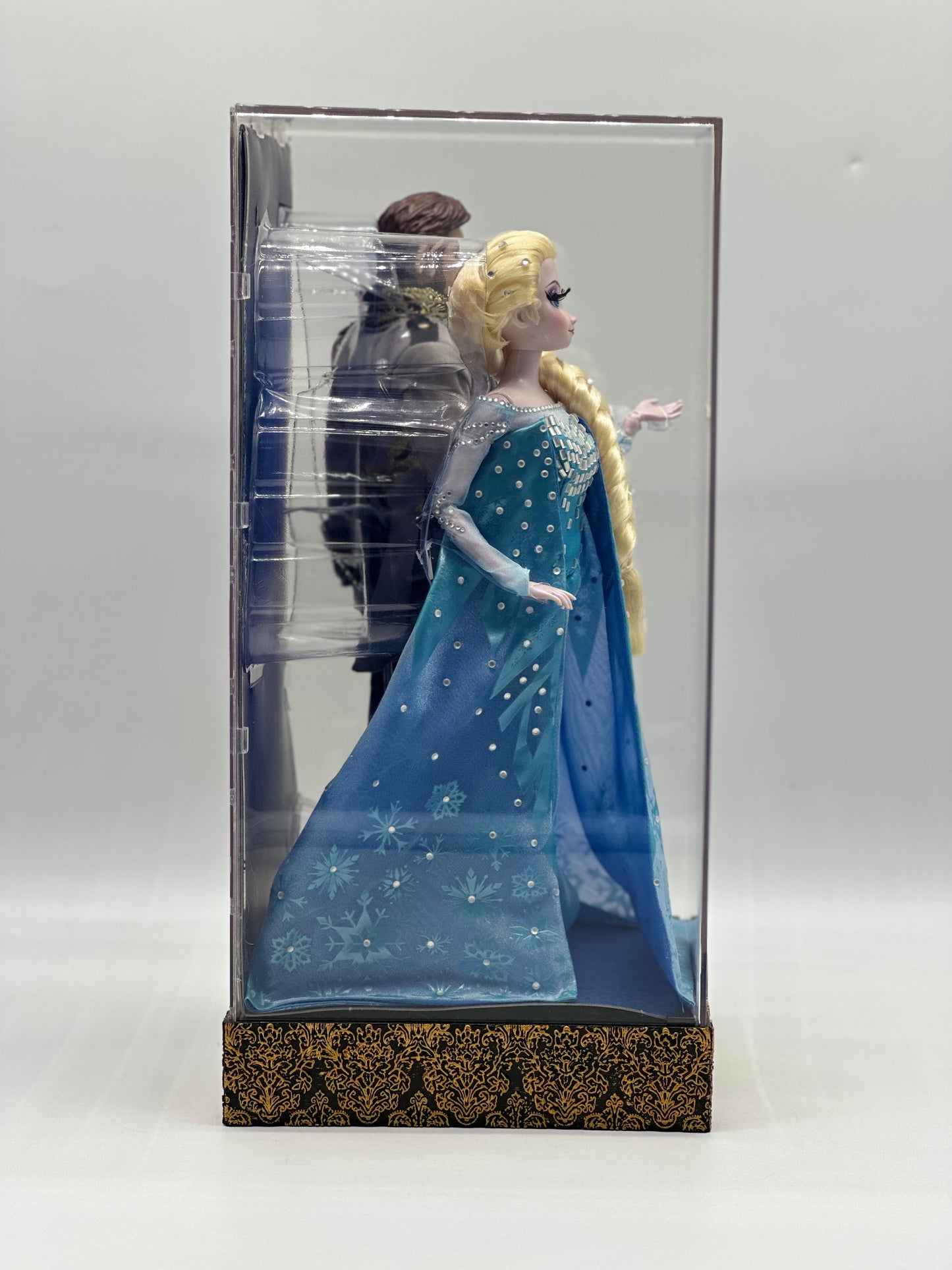 Disney Fairytale Designer Collection Elsa And Hans Limited Edition Doll Set