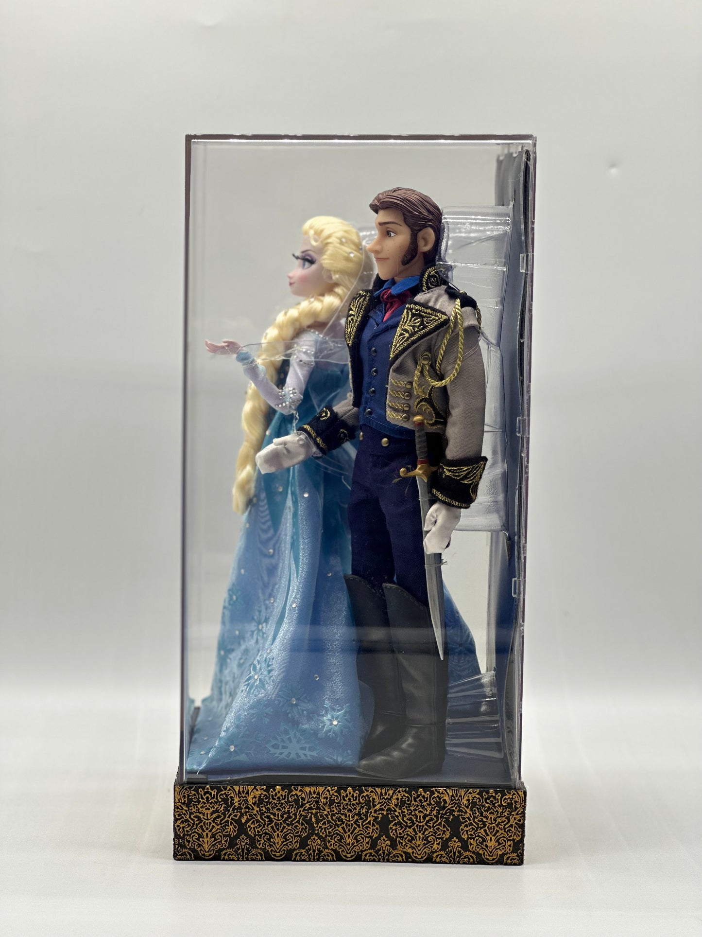 Disney Fairytale Designer Collection Elsa And Hans Limited Edition Doll Set